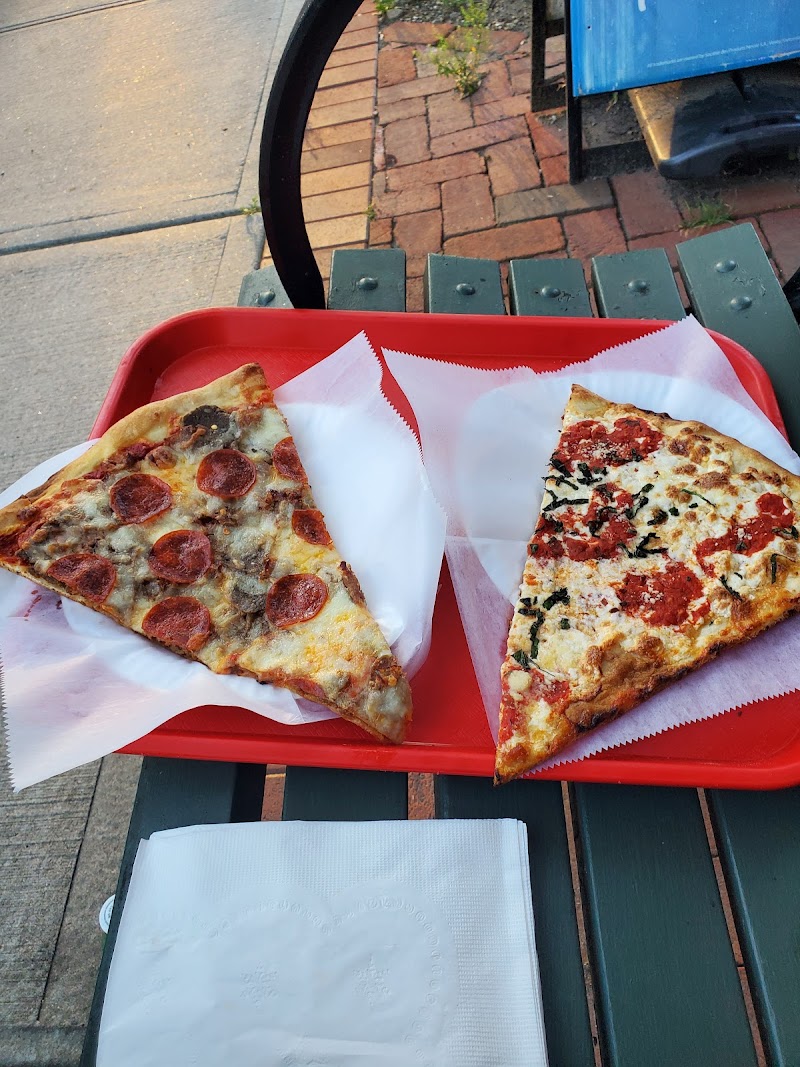 La Familia Pizza & Pasta of Pound Ridge photo 3