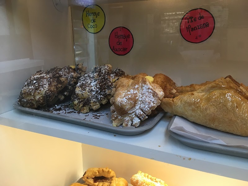 Sabor Ambateno Bakery ll Peekskill photo 3