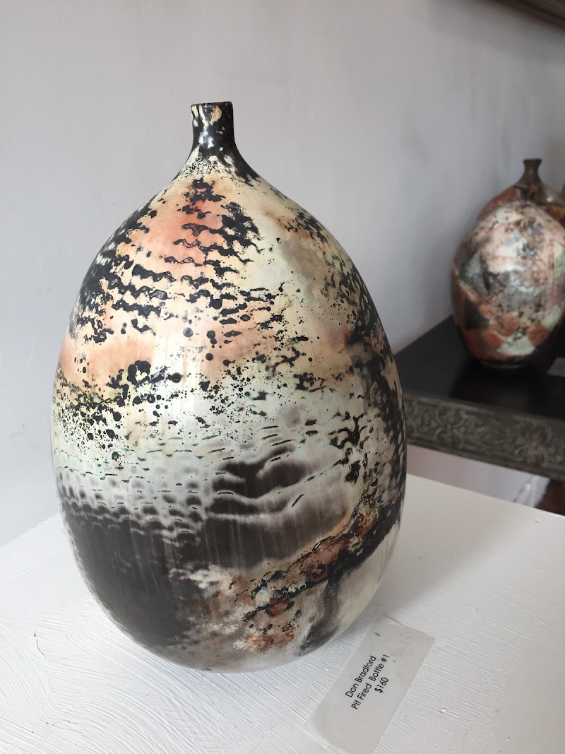 Lagstein Gallery photo 2