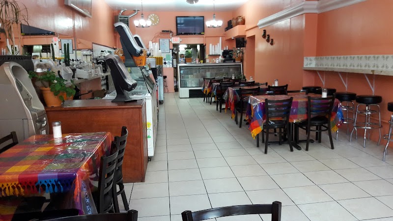 Paleteria y Jugos Pueblo photo 3