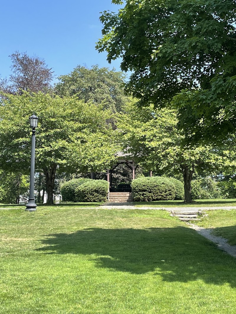 Ballard Park photo 2