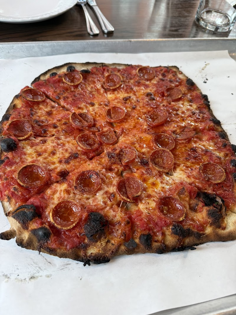 Sally's Apizza photo 4