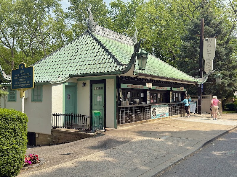 Walter's Hot Dogs - Mamaroneck photo 4