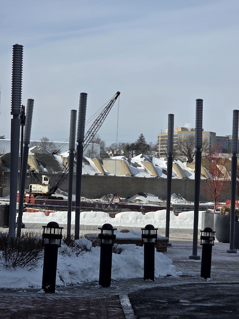 Harbor Point Square photo 3