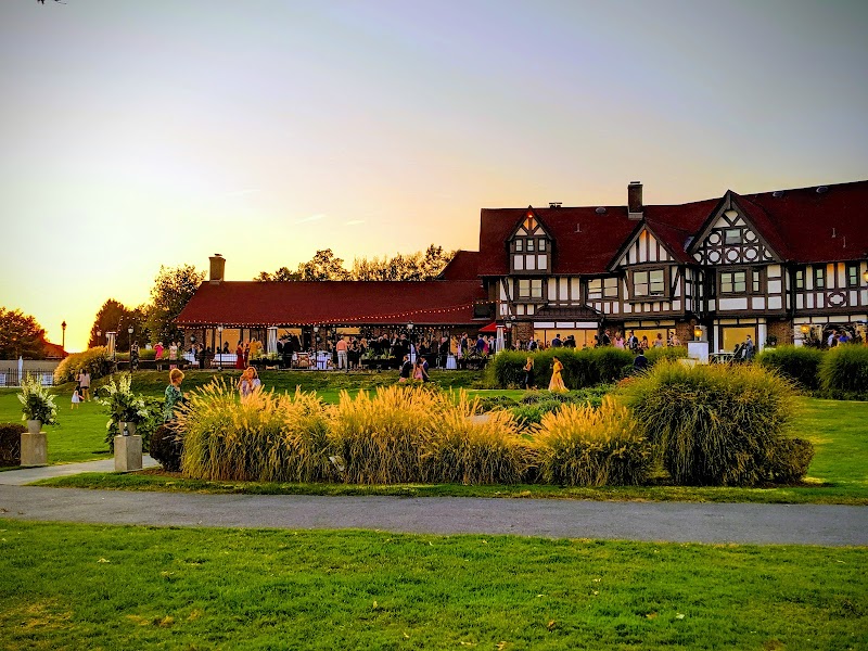 Larchmont Shore Club photo 2
