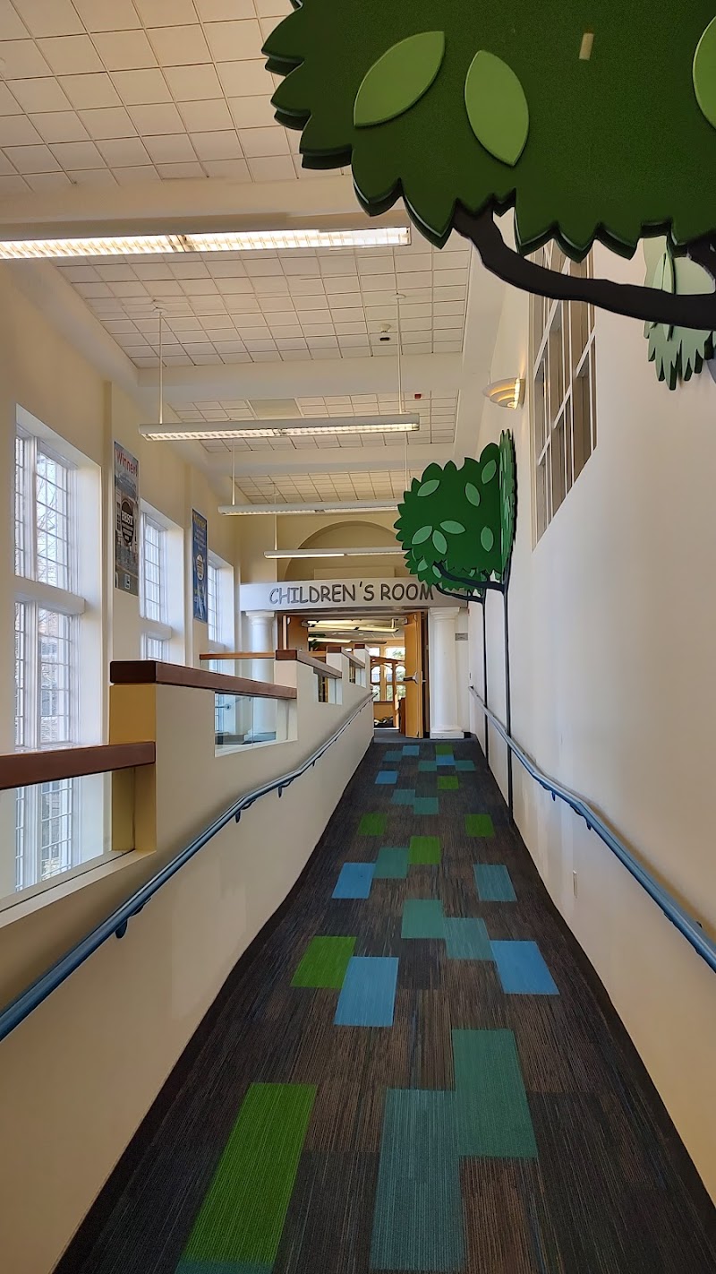 Larchmont Public Library photo 3