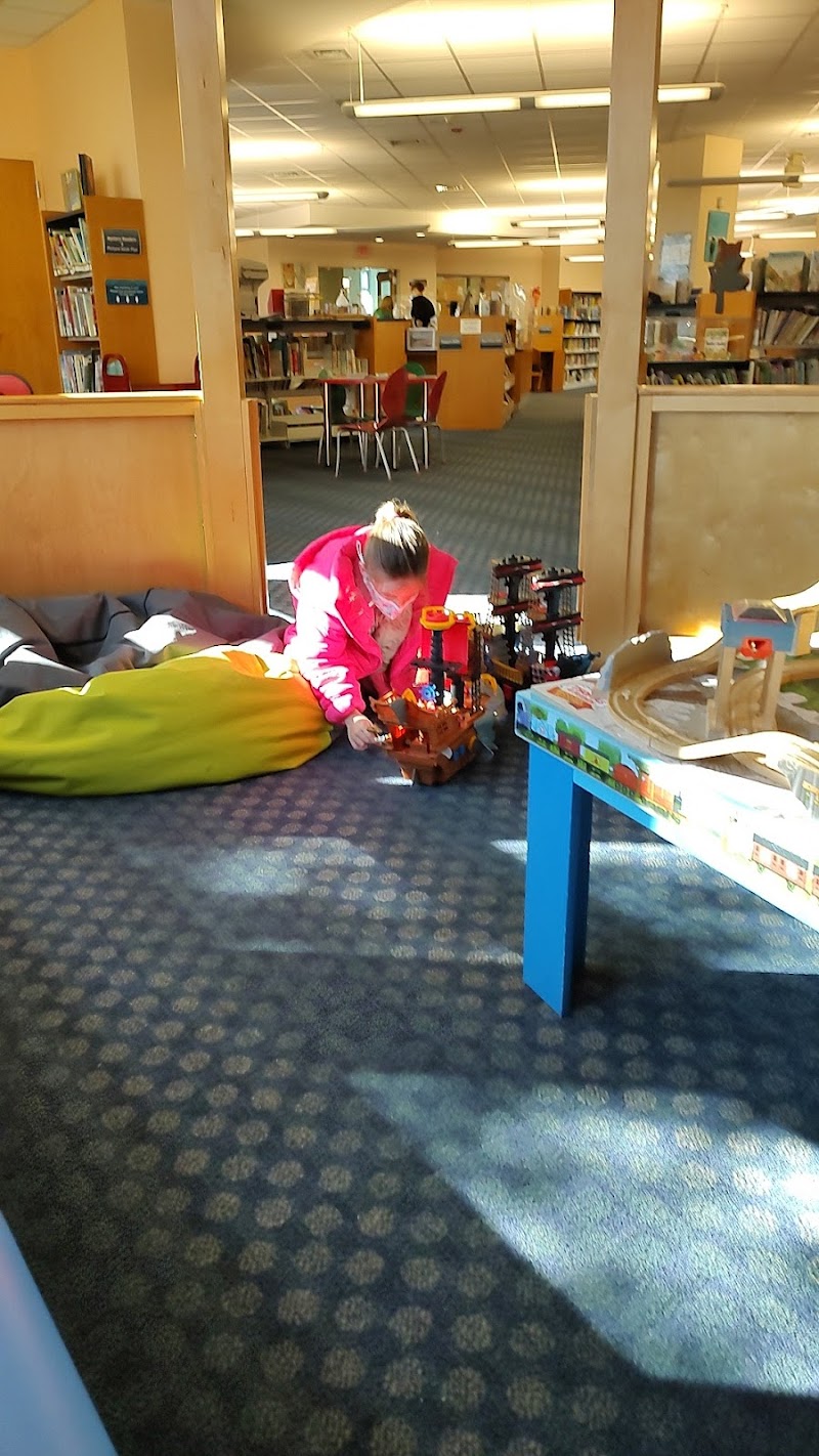 Larchmont Public Library photo 5