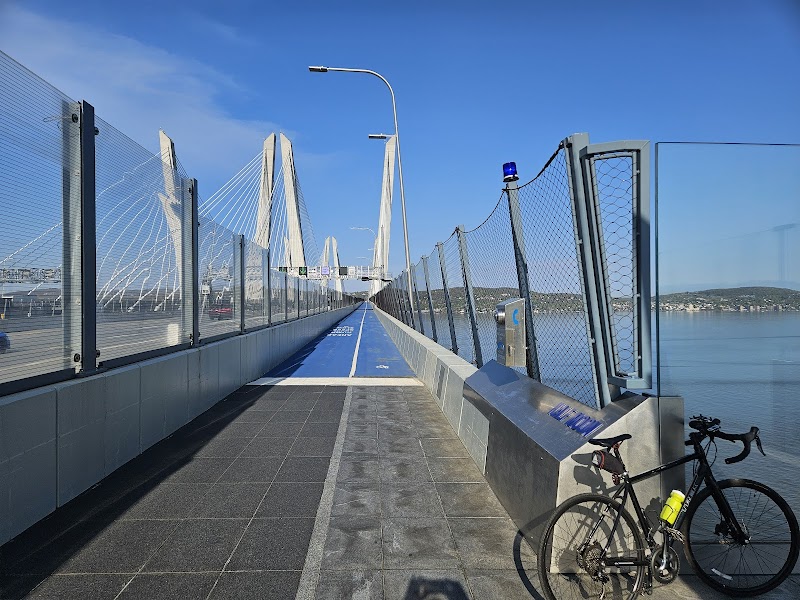 Mario Cuomo Bridge Pathway photo 4