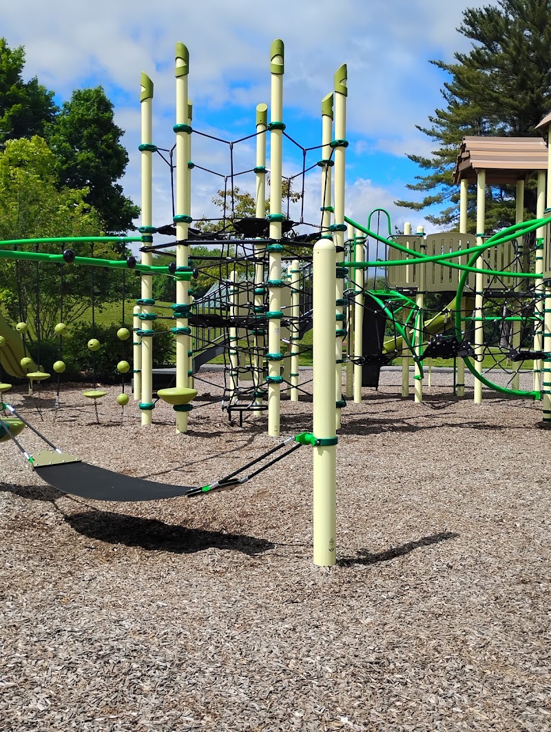 FDR Park Lot 6 Playground photo 4