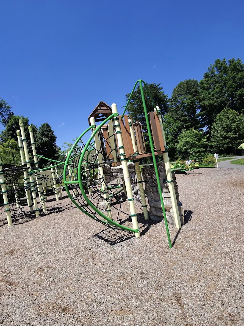 FDR Park Lot 6 Playground photo 5