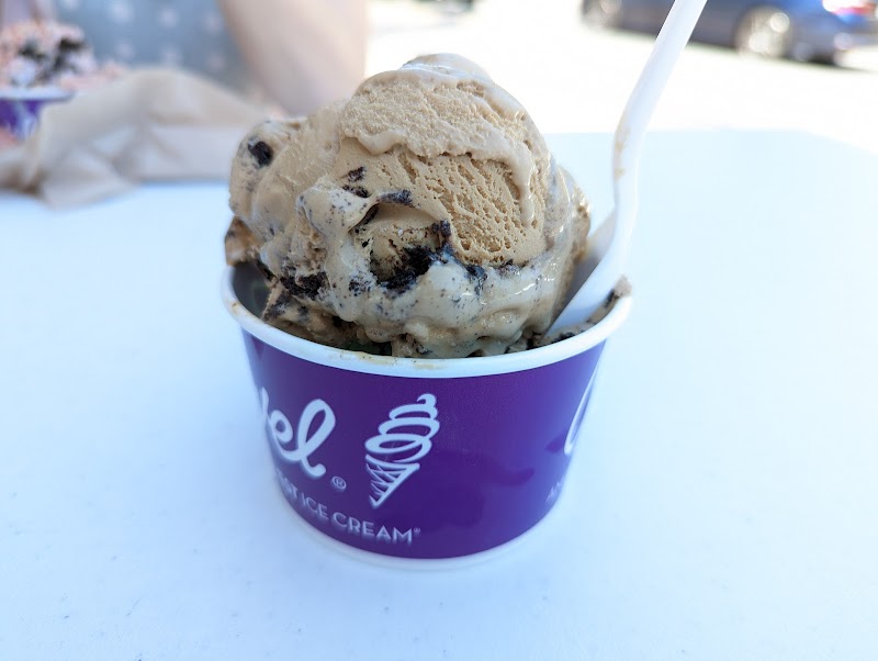 Carvel photo 2