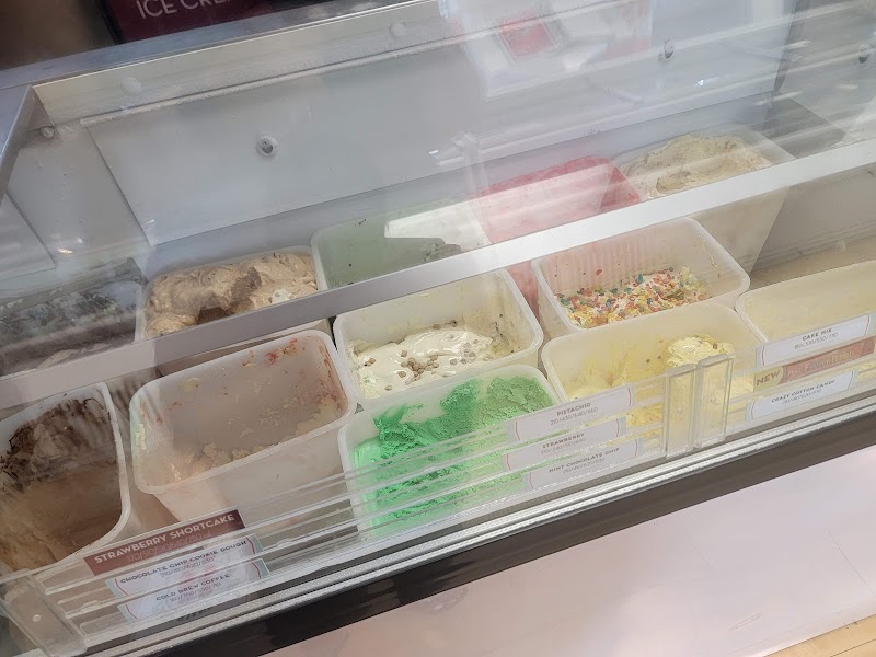 Carvel photo 3