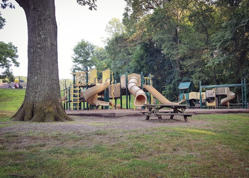 Katonah Memorial Park Pool photo 2