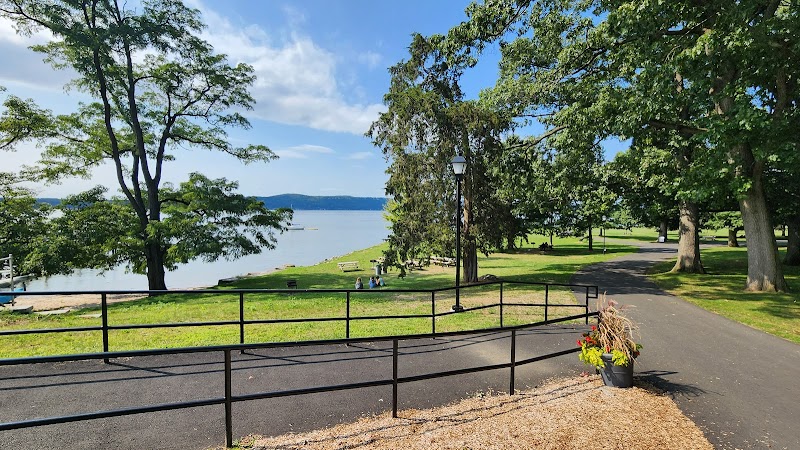 Matthiessen Park photo 2