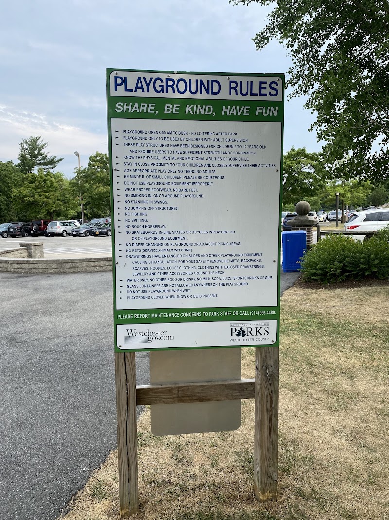 Saxon Woods Park Playground photo 3