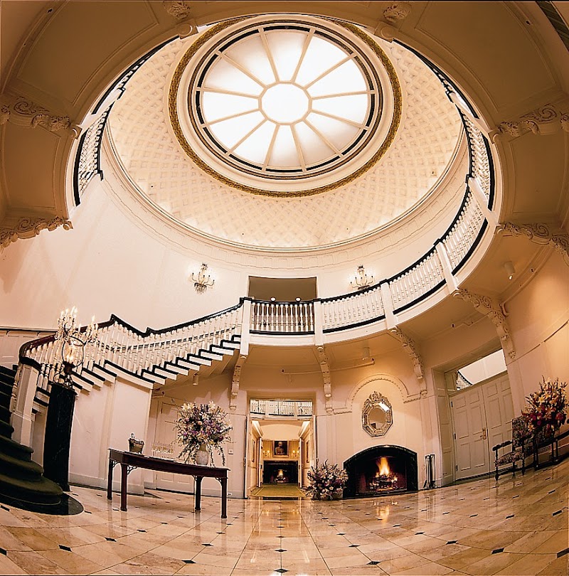 Abigail Kirsch at Tappan Hill Mansion photo 5