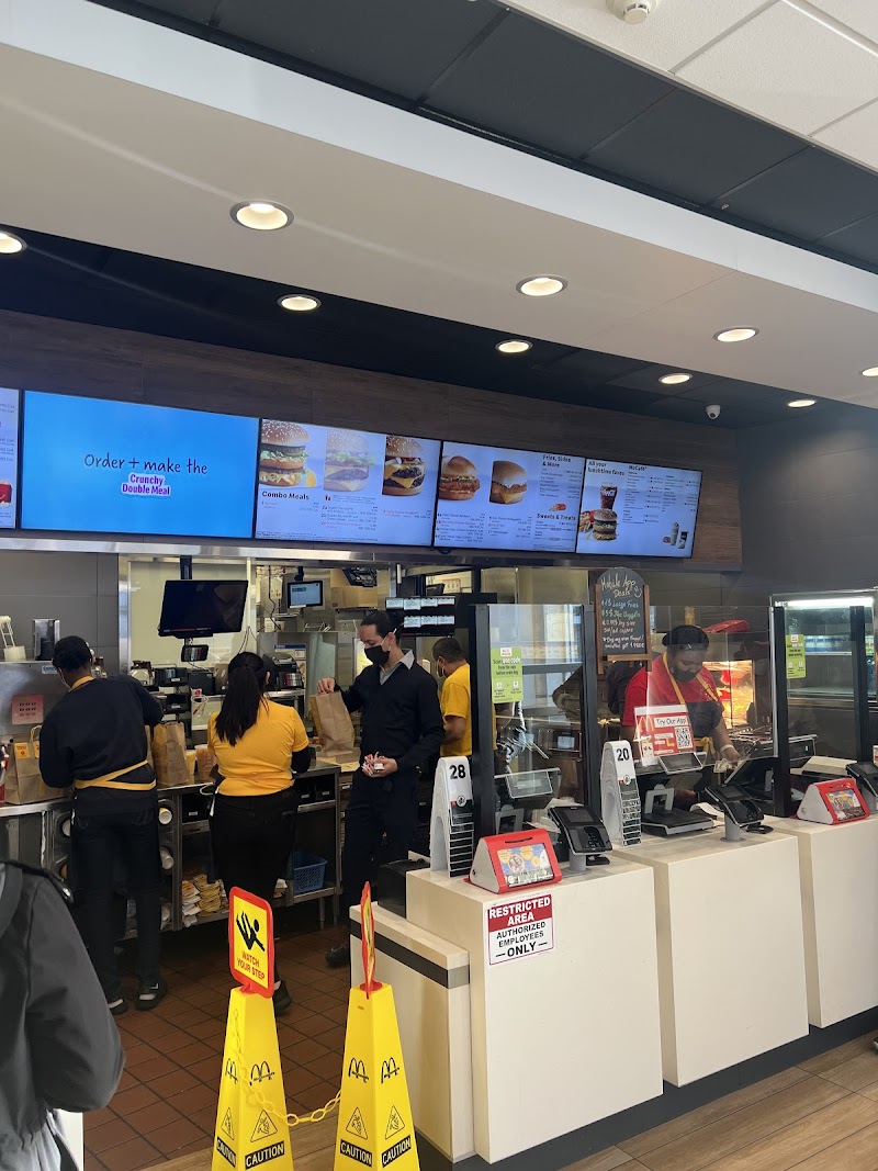 McDonald's photo 5
