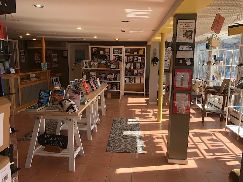 Scattered Books photo 2