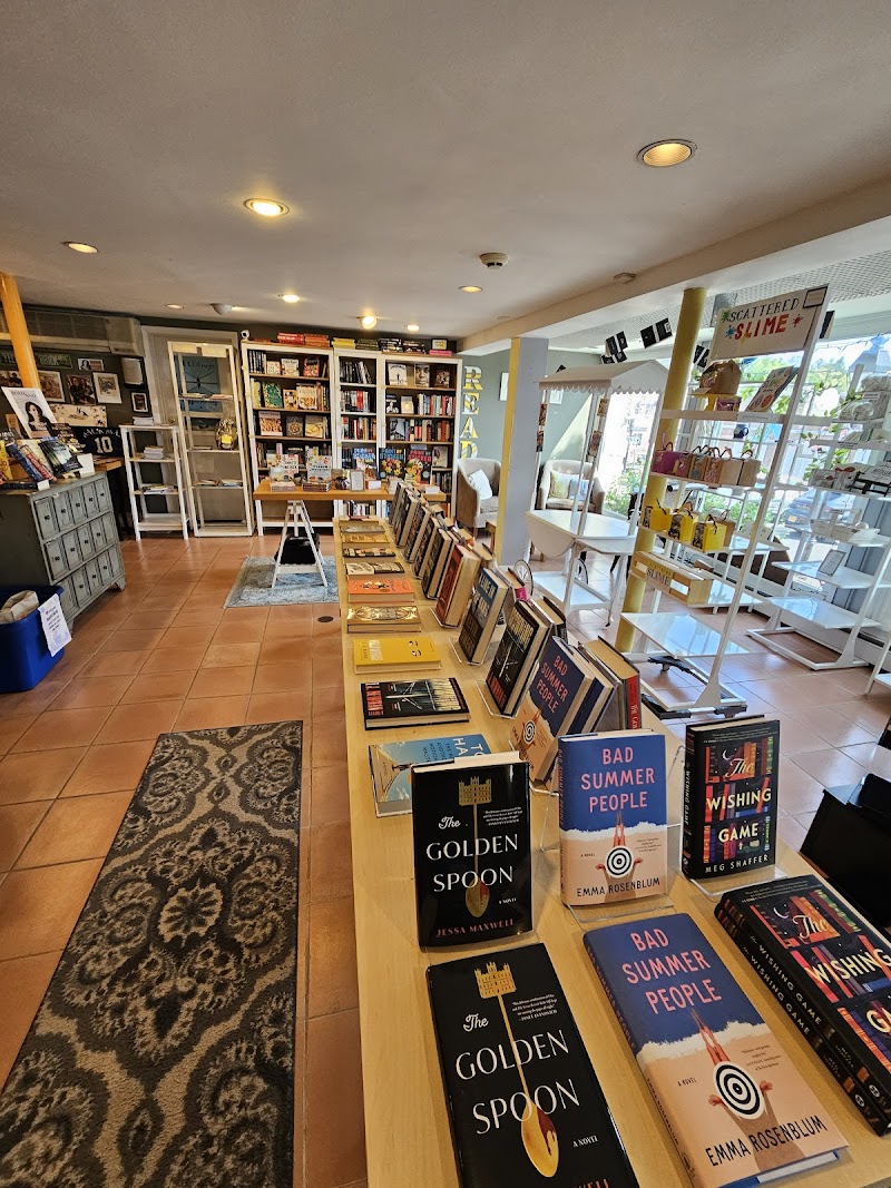 Scattered Books photo 3