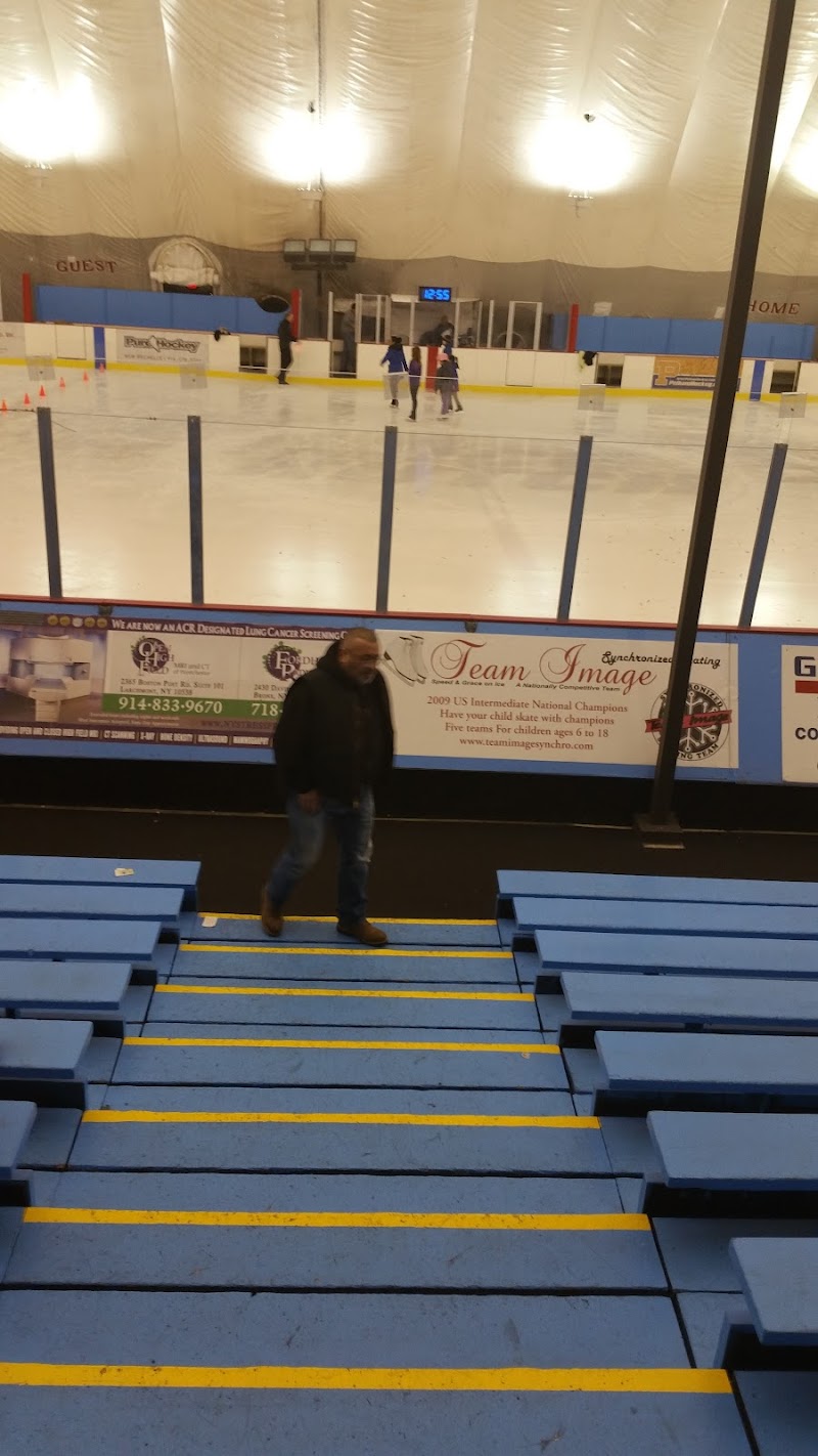 Ice Hutch photo 5