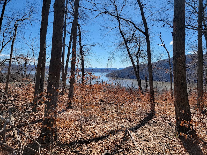 Bear Mountain Bridge Toll House Trail Head photo 2
