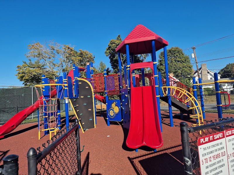 Gedney Way Playground photo 4