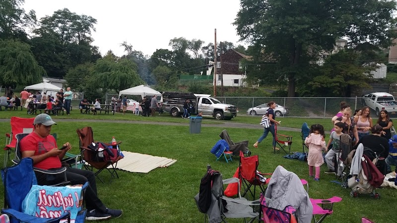 Deluca Park photo 3