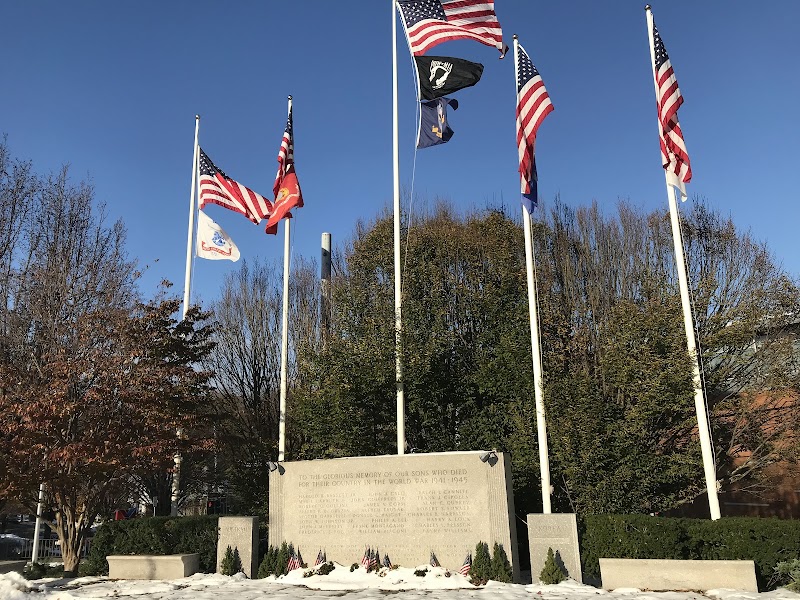 Memorial Plaza photo 4