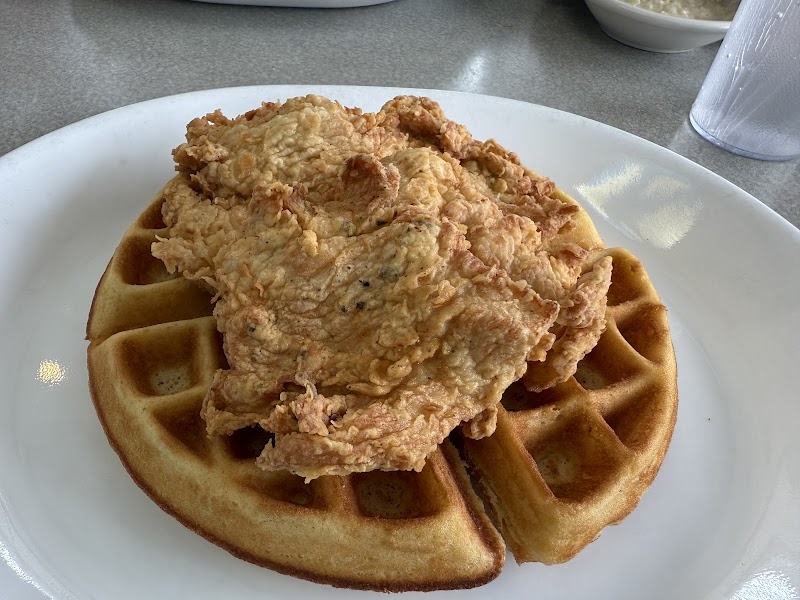 Central Plaza Diner photo 5