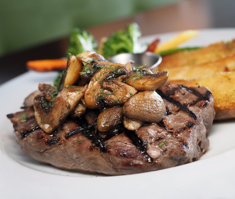 Leo's Italian Restaurant photo 5