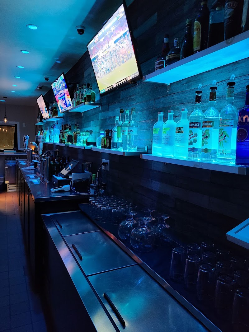 New Roc Social Bar & Lounge photo 5
