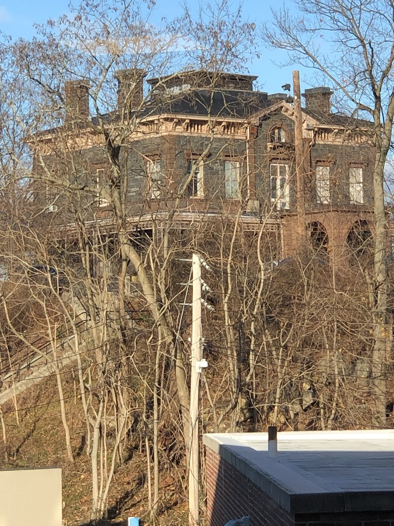 The James House Mansion photo 5