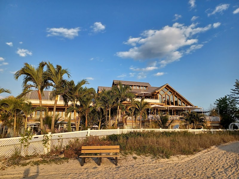 The Crescent Beach Club photo 4