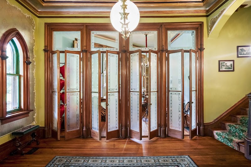 The Armour-Stiner Octagon House photo 2