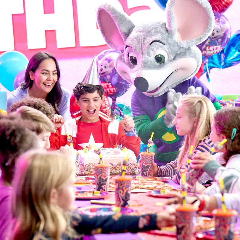 Chuck E. Cheese photo 2