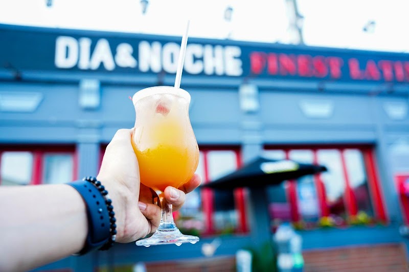 Dia & Noche Restaurant photo 4