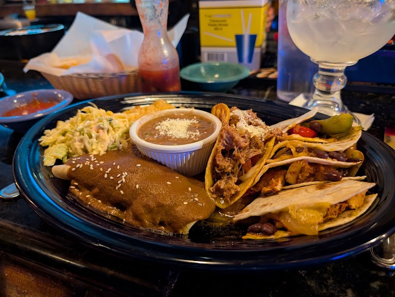 Rio Bravo Tacos & Tequila photo 3