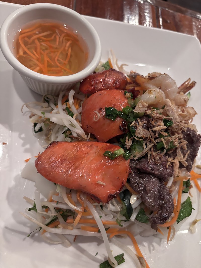 Little Vietnam Bar & Grill photo 5