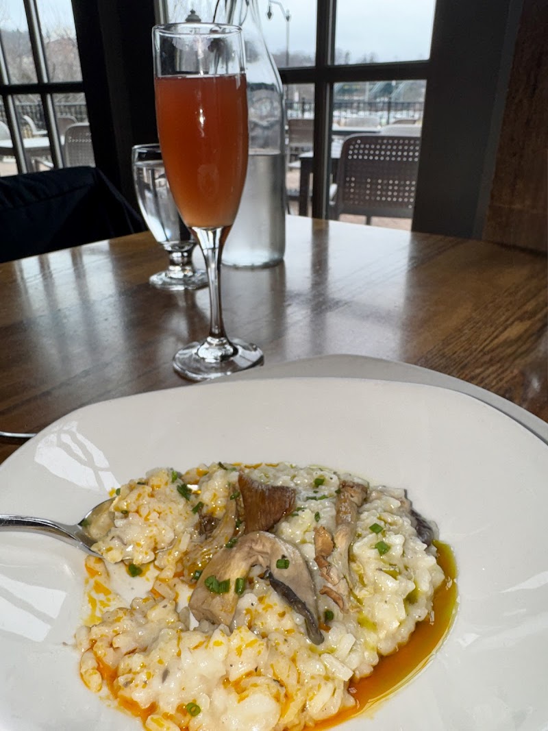 RiverMarket Bar and Kitchen photo 3