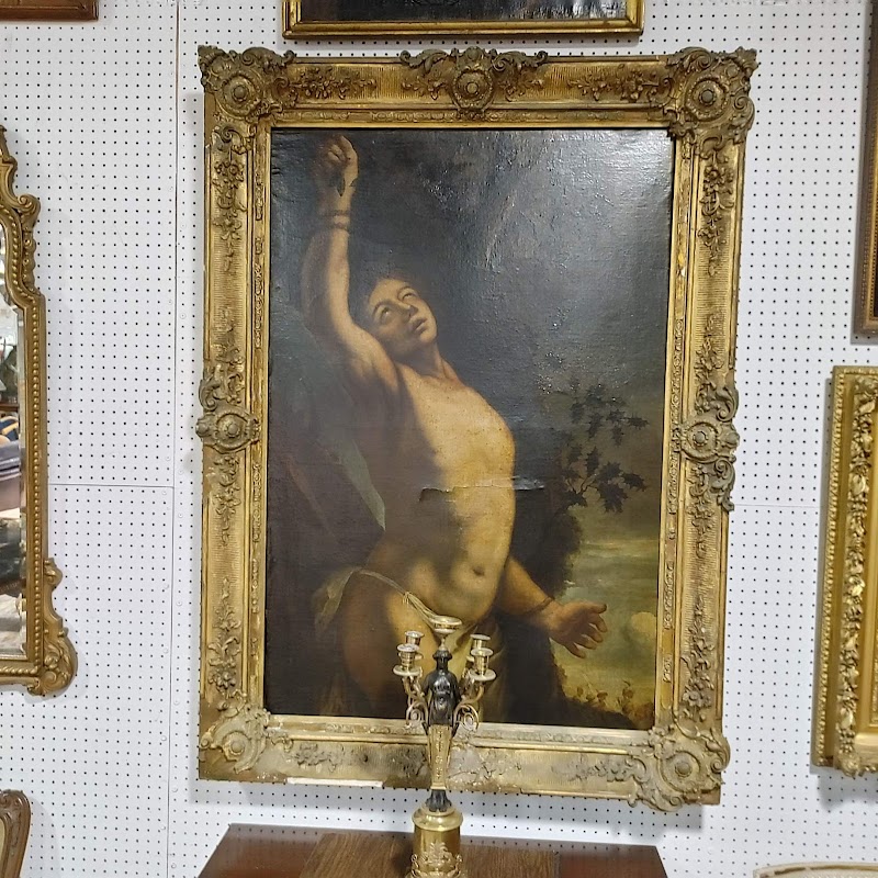 Clarke Auction Gallery Inc photo 2