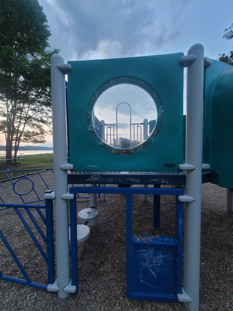 Playground photo 4