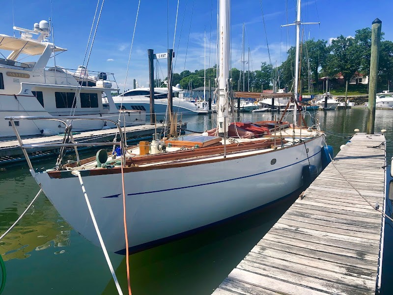 Glen Island Yacht Club & West Harbor Yacht Services Inc photo 3