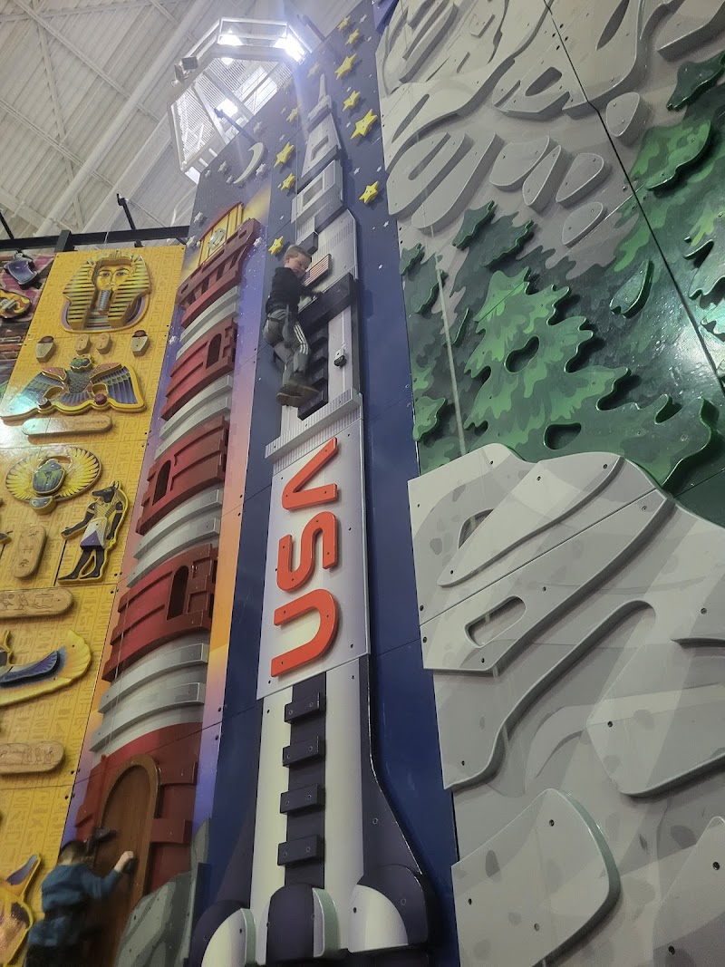 ClimbZone Palisades photo 5