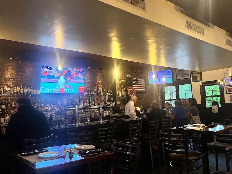 Emma's Ale House photo 4