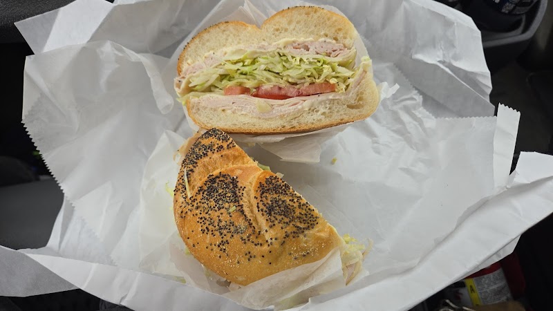 Rocky's Millwood Deli photo 5