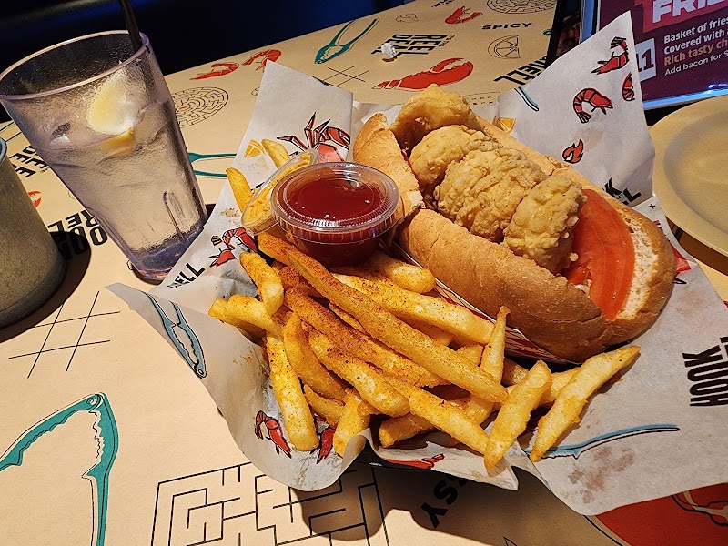 Hook & Reel Cajun Seafood & Bar photo 5