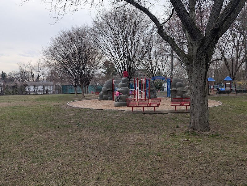 Roosevelt Park photo 3