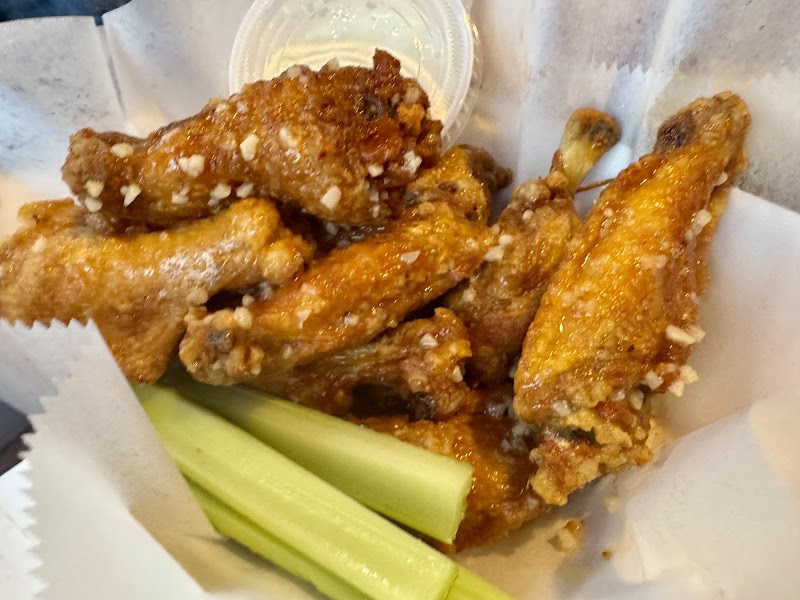 Rooster's Wings & Brew photo 3
