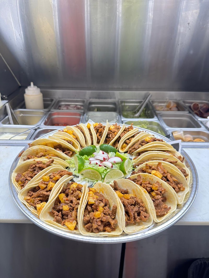 Los Ferchos Deli & Grocery photo 2
