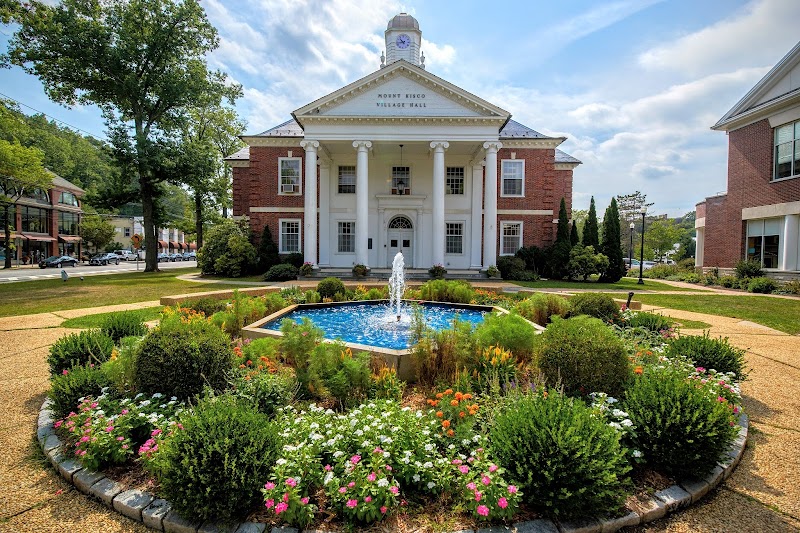 Mount Kisco Public Library photo 3